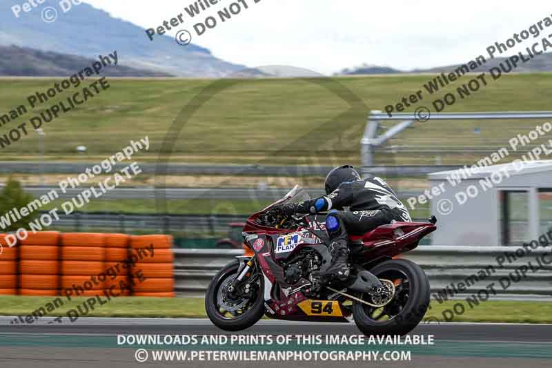 cadwell no limits trackday;cadwell park;cadwell park photographs;cadwell trackday photographs;enduro digital images;event digital images;eventdigitalimages;navarra;no limits trackdays;peter wileman photography;racing digital images;trackday digital images;trackday photos